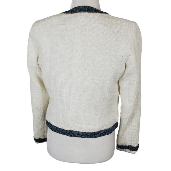 Cache White and Blue Jacket - Picture 3 of 8